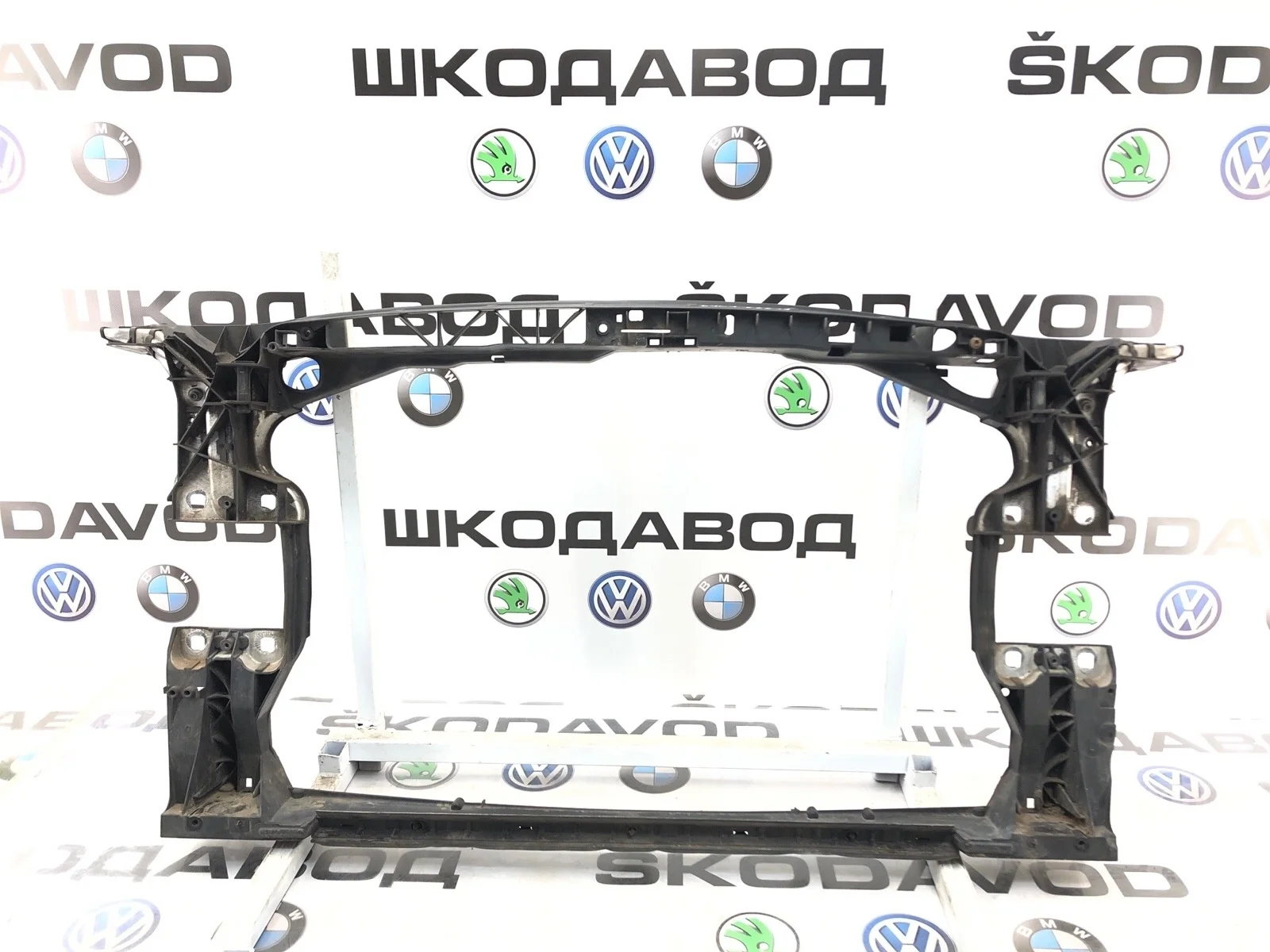 Телевизор Рамка радиатора Audi A4 2016 8W0805594 B9