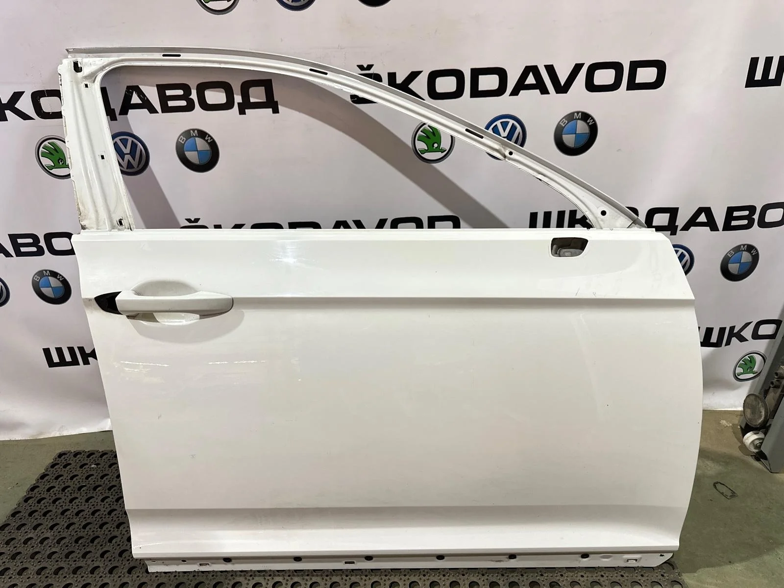 Дверь Volkswagen Passat 2018 3G0831056AG B8 2.0 DFGA, передняя правая