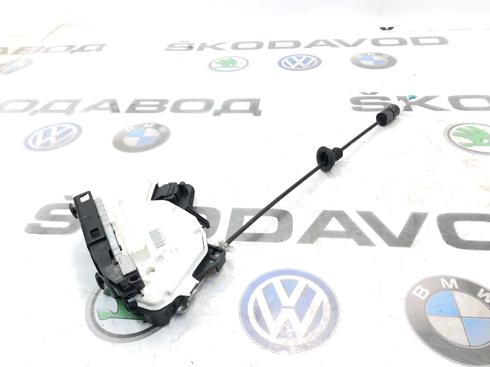 Замок двери Skoda Octavia 5E0839016 A7 (5E), задний правый