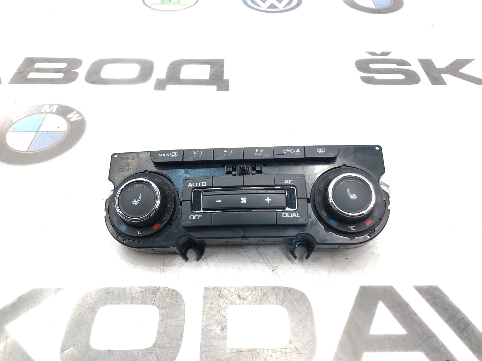Блок управления климат-контролем Skoda Octavia RS 3T0907044AS A5 (1Z) 2.0 CEGA
