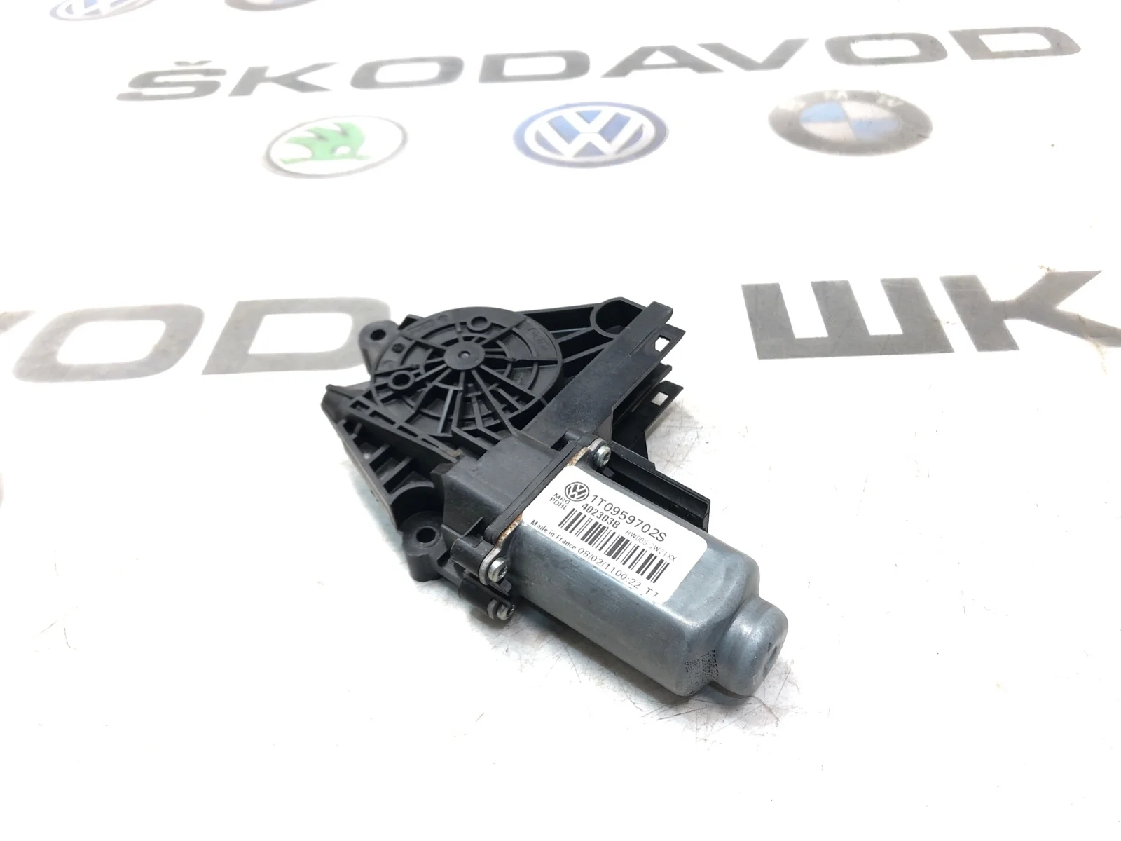 Мотор стеклоподъемника Skoda Octavia 2011 1T0959702S A5 (1Z) 1.8 CDAB, передний правый