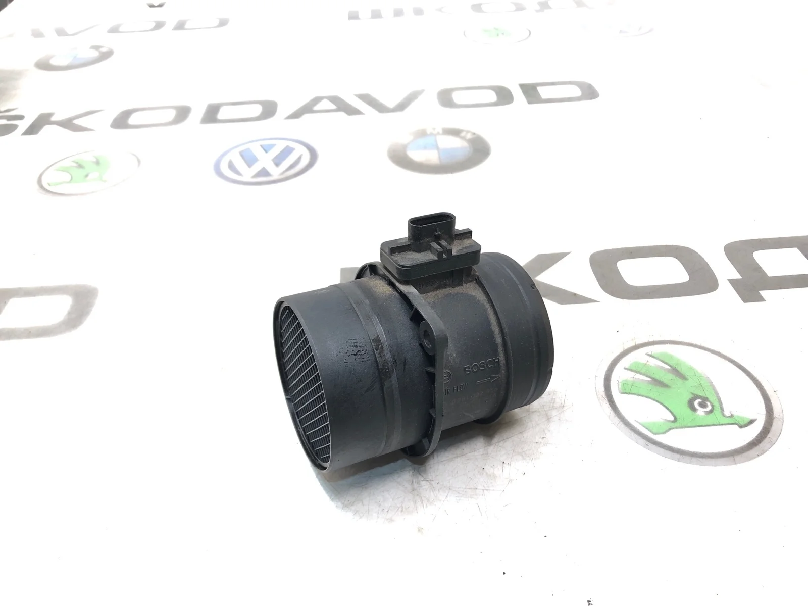 ДМРВ (расходомер) Skoda Yeti 2010 03L906461A 5L 2.0 CFHF