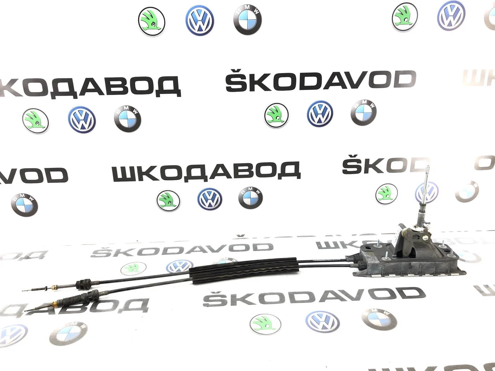 Кулиса с тросами МКПП Skoda Yeti 2010 1K0711265AT 5L 2.0 CFHF