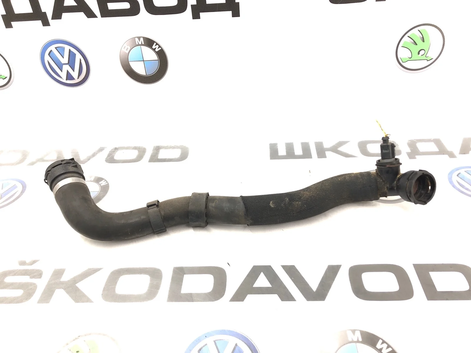 Патрубок радиатора нижний Skoda Octavia RS 2010 1K0122051FE A5 (1Z) 2.0 CCZA