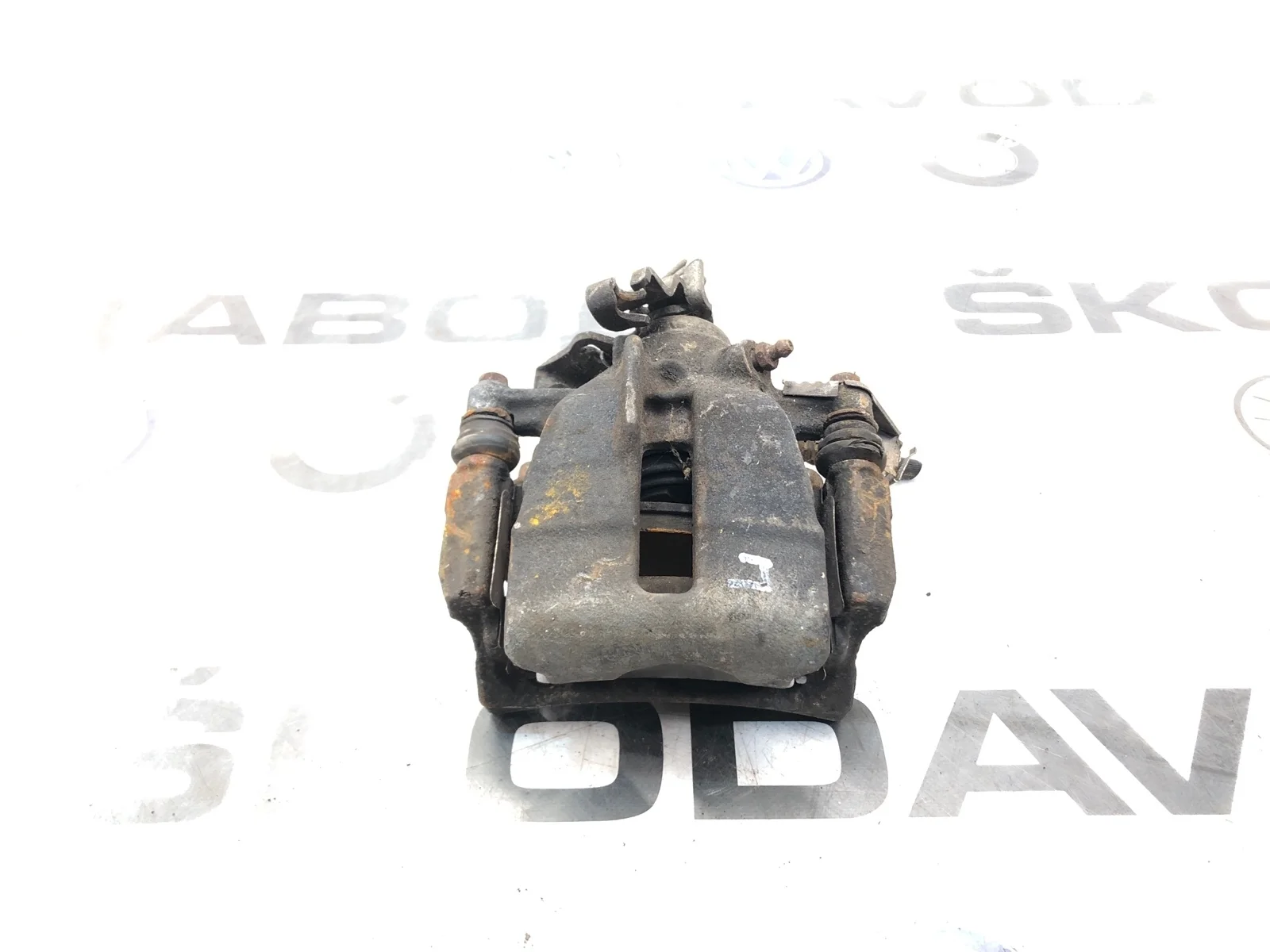 Суппорт тормозной Volkswagen Transporter 2006 7H0615424A T5 2.5 BNZ, задний правый