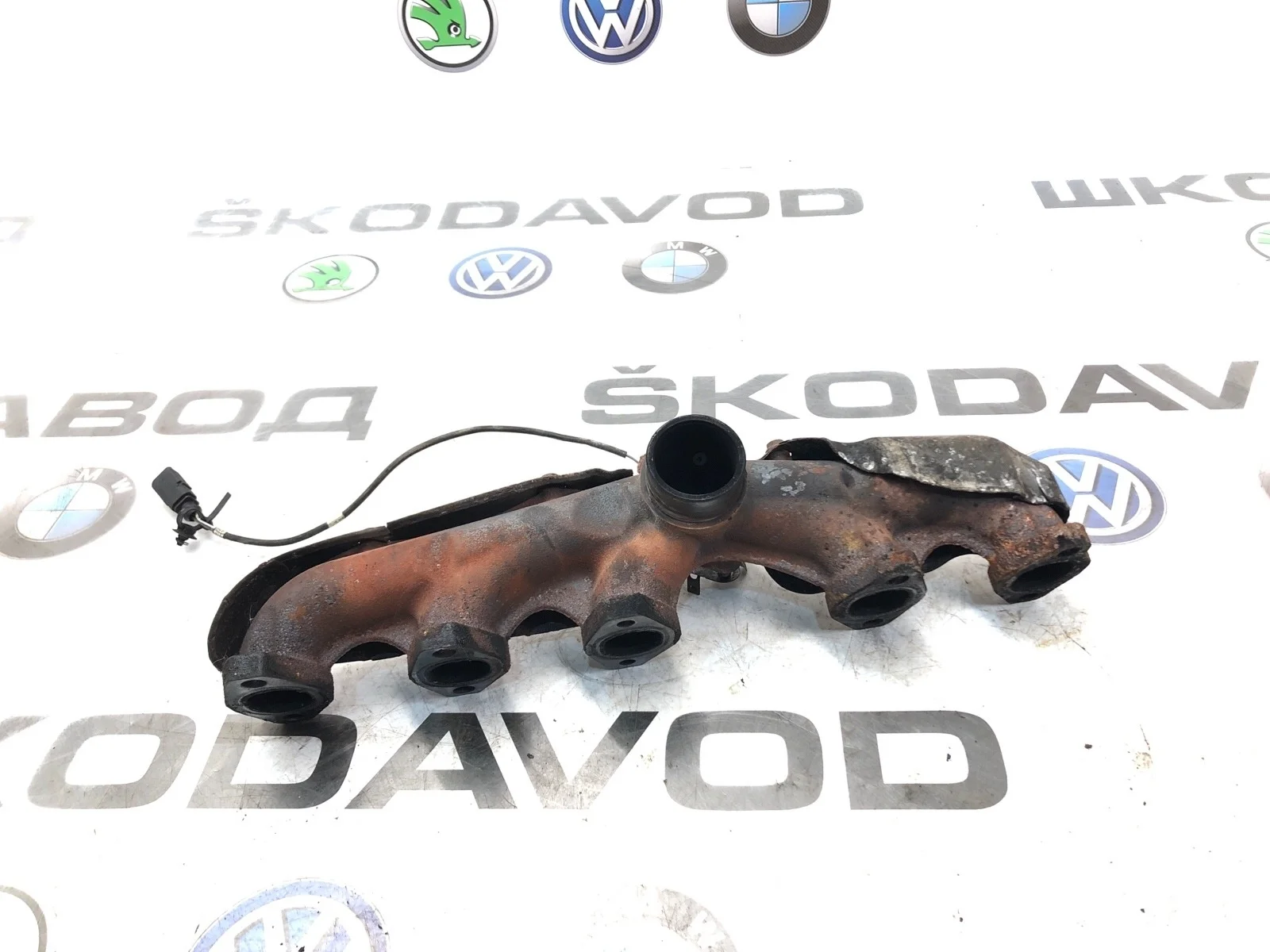 Коллектор выпускной Volkswagen Transporter 2006 070253031F T5 2.5 BNZ