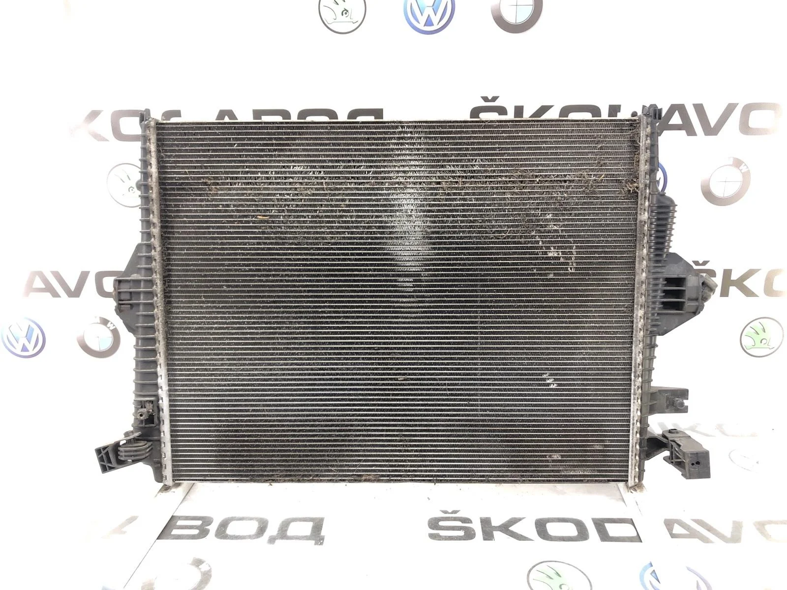 Радиатор охлаждения двигателя Volkswagen Touareg 2014 7P0121253A 2 NF 3.0 CJMA