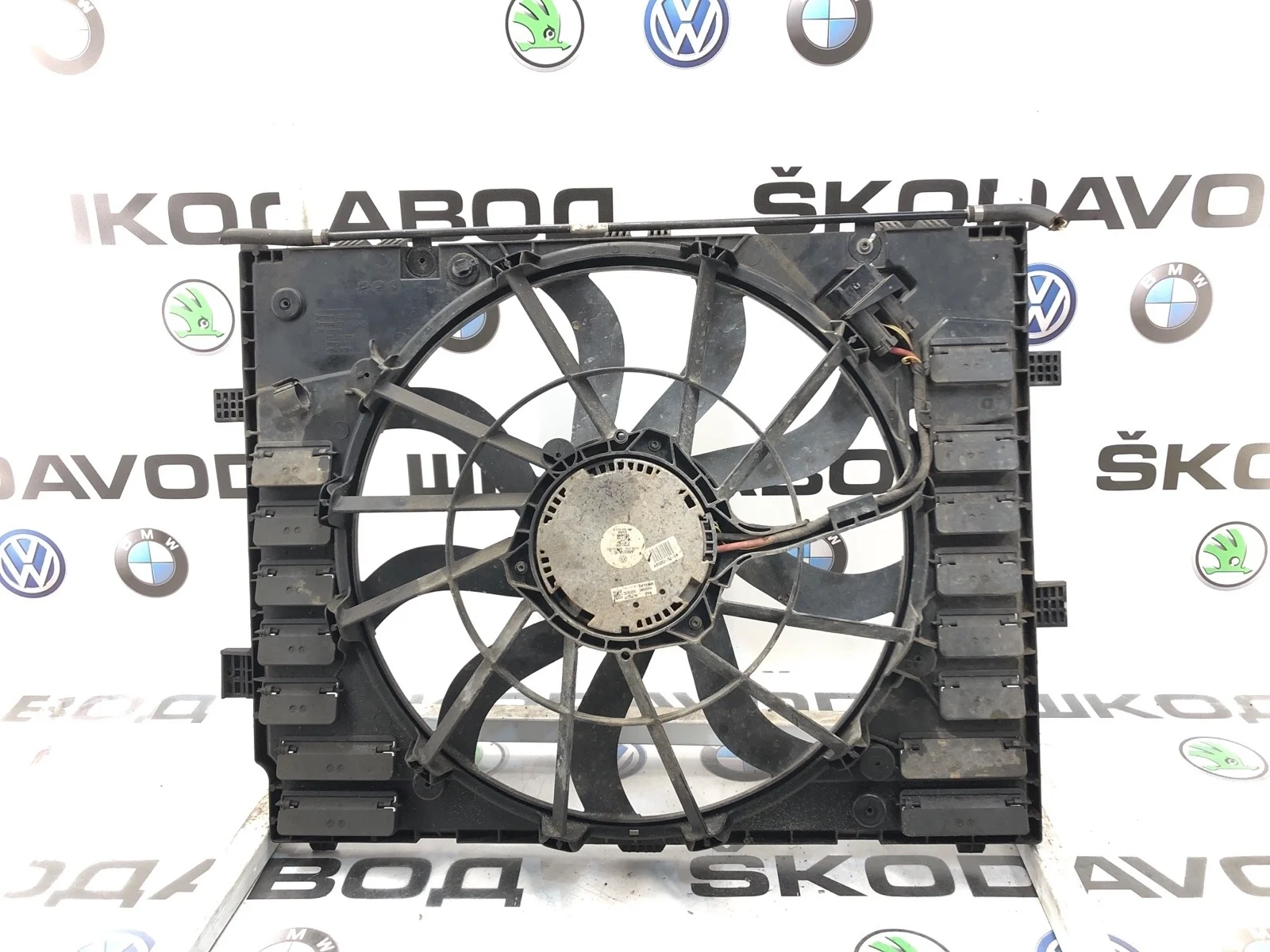 Вентилятор охлаждения Volkswagen Touareg 2014 7P0121203H 2 NF 3.0 CJMA