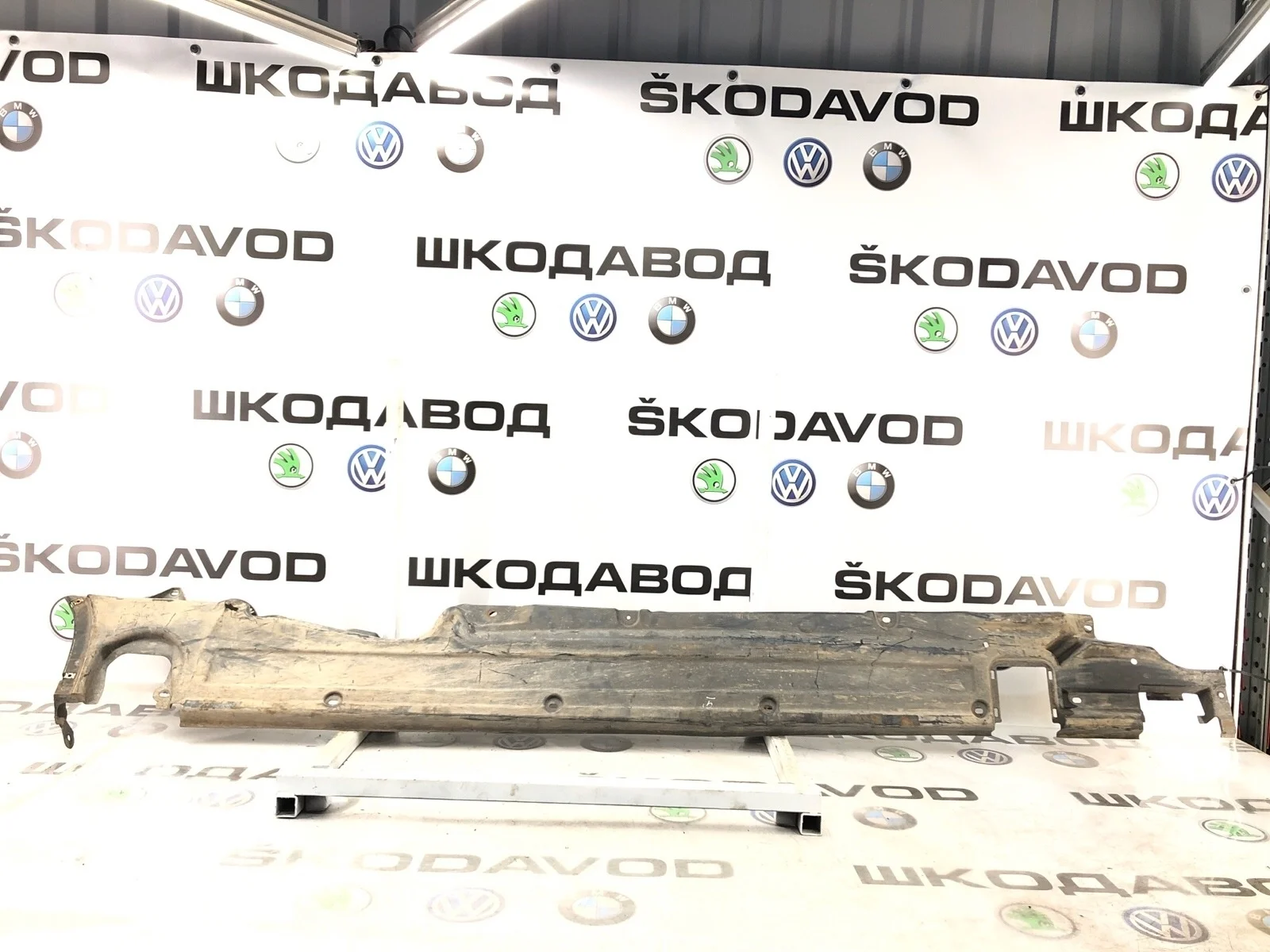 Защита днища Volkswagen Touareg 2014 7P0825202A 2 NF 3.0 CJMA, правая