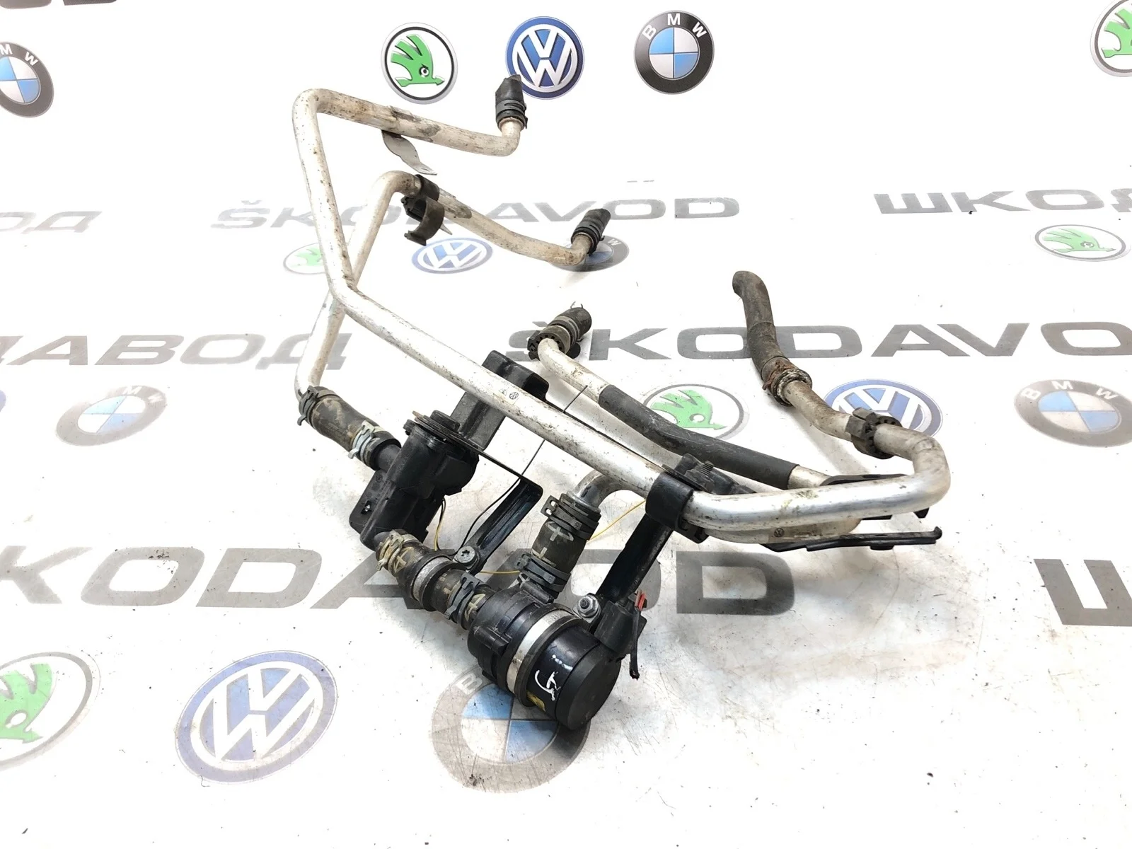 Дополнительная помпа Volkswagen Touareg 2014 7L0965561L 2 NF 3.0 CJMA