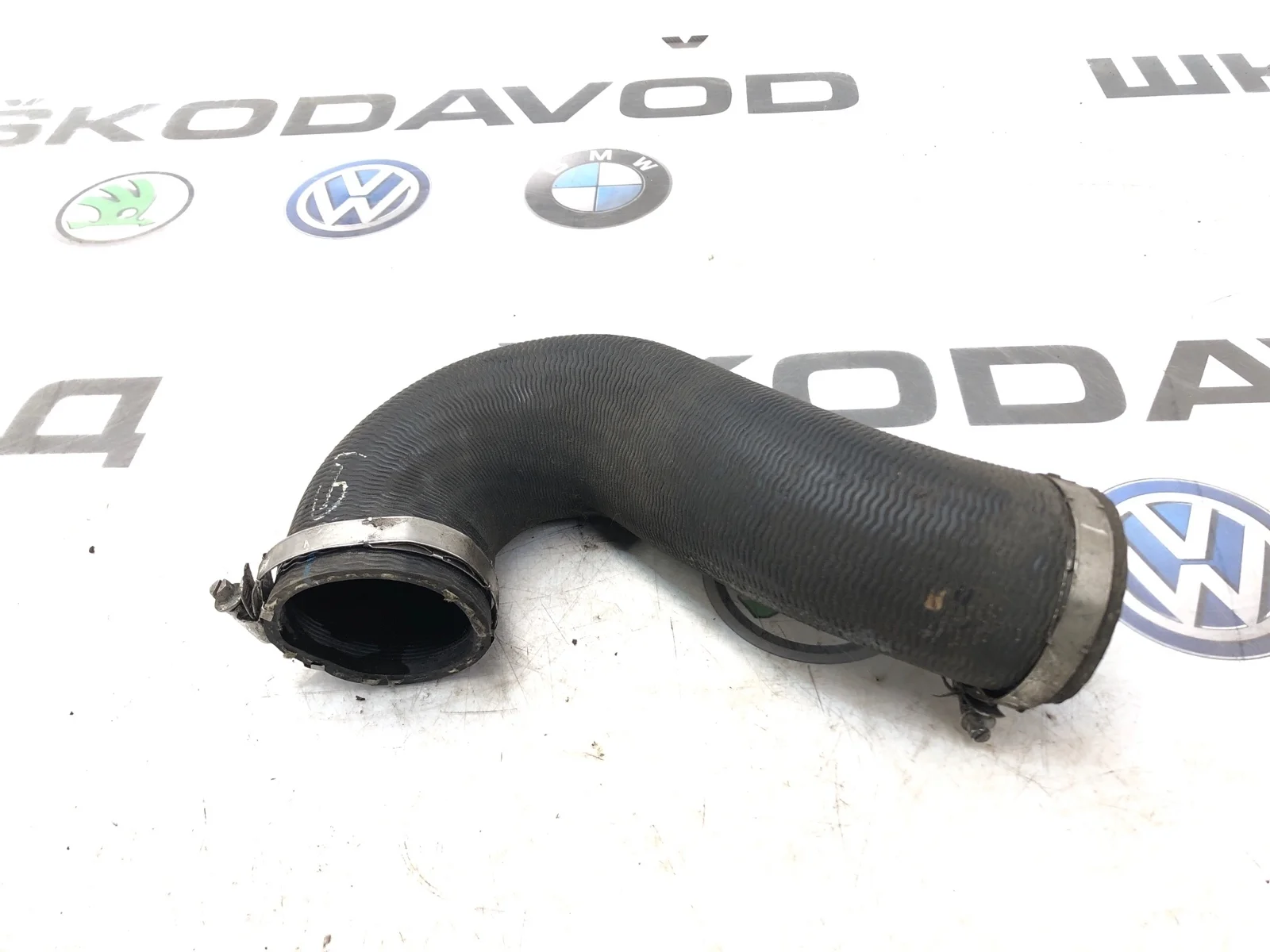 Патрубок интеркулера Volkswagen Touareg 2014 7P0145972D 2 NF 3.0 CJMA