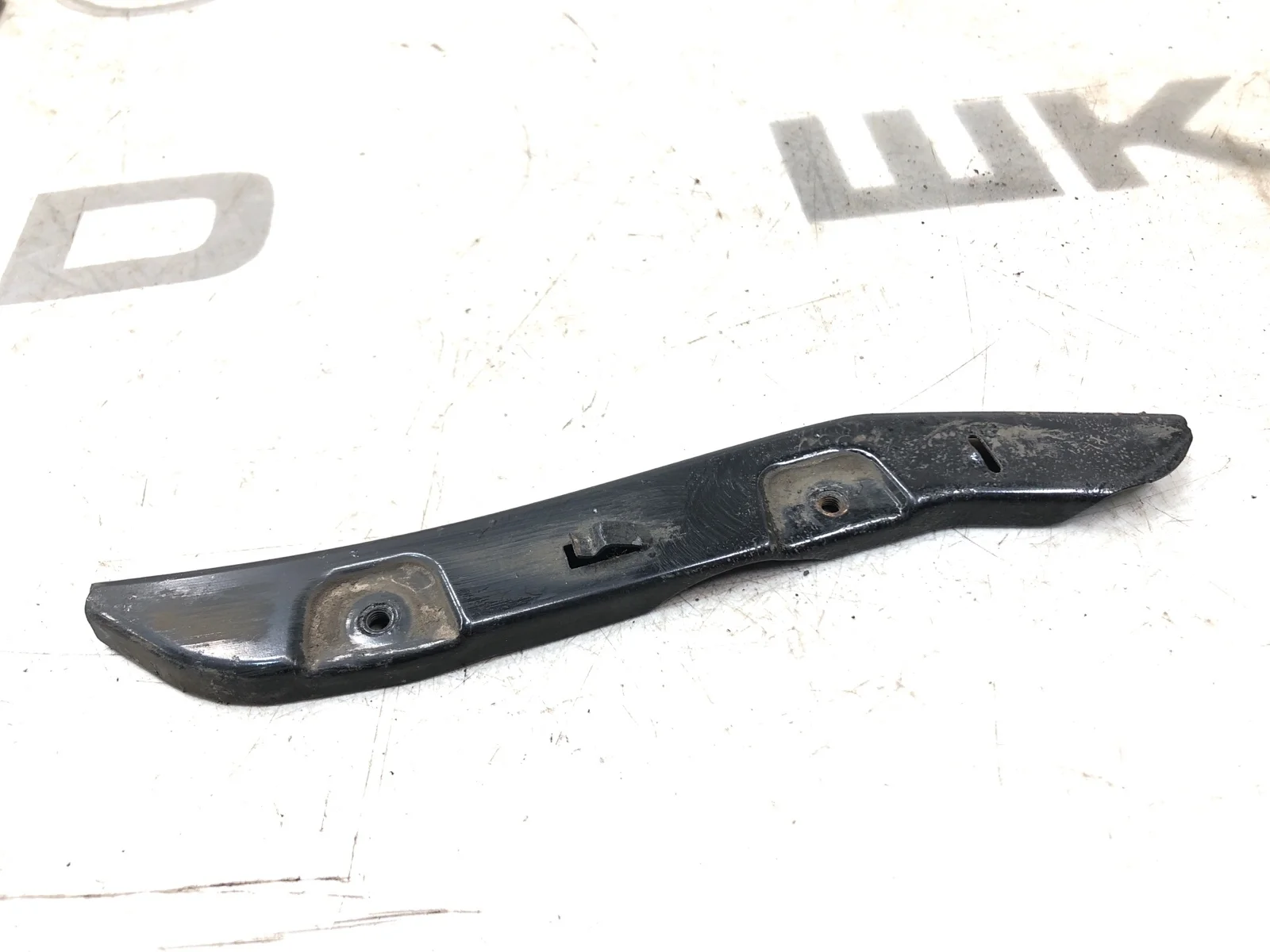 Кронштейн бампера Skoda Octavia 5E0807050 A7 (5E) 2.0 CKFC, передний правый