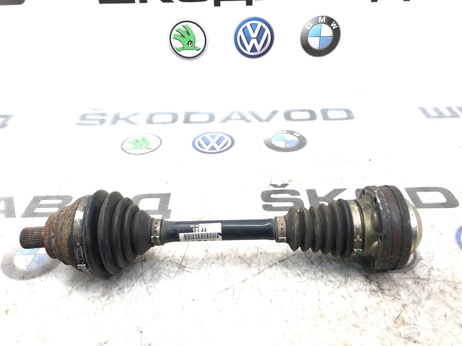 Привод МКПП Skoda Octavia 2011 1K0407271BJ A5 (1Z) 1.8 CDAB, передний левый