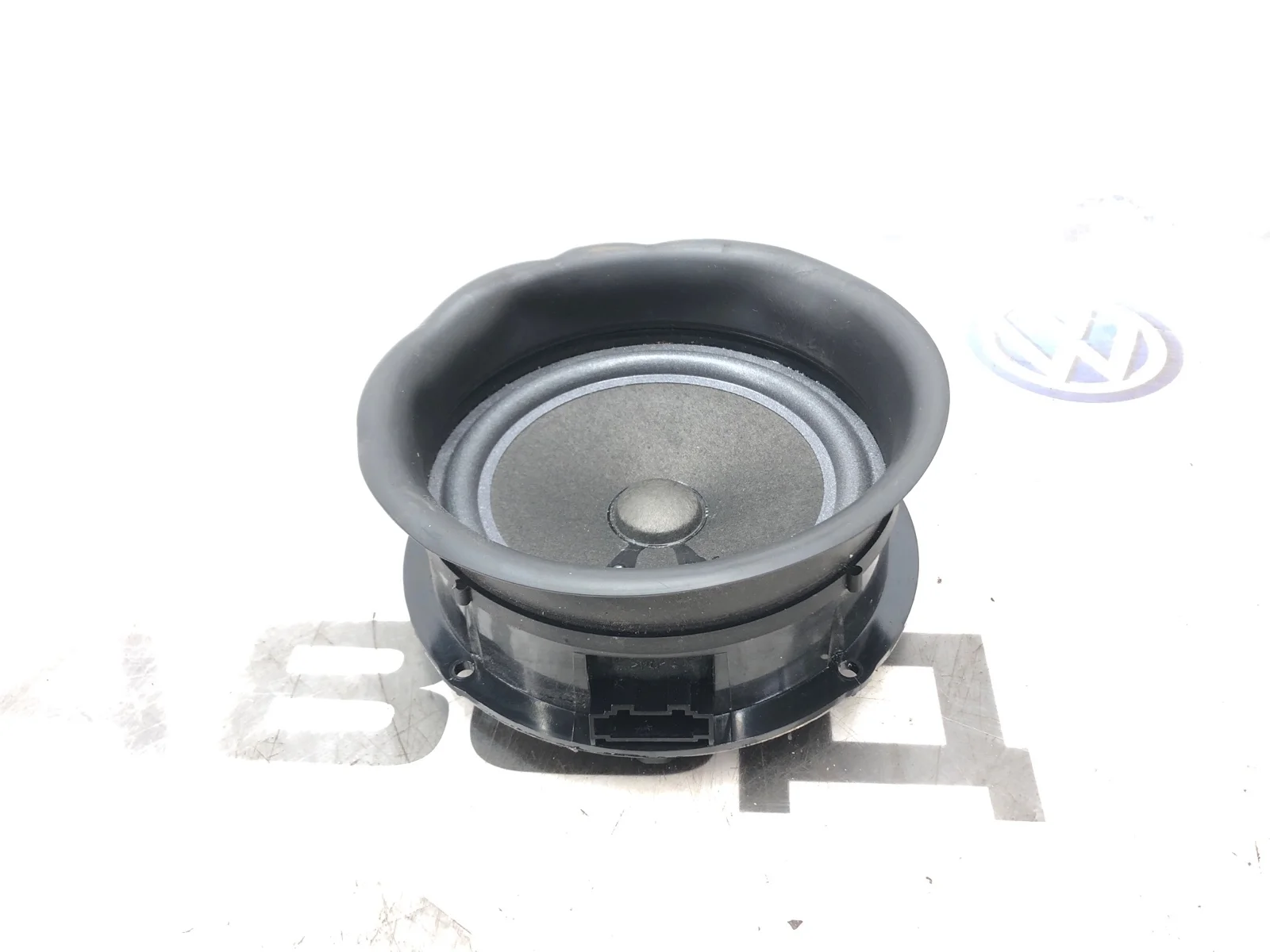 Динамик Skoda Octavia Scout 2011 1Z0035411Q A5 (1Z) 2.0 CFHC, задний