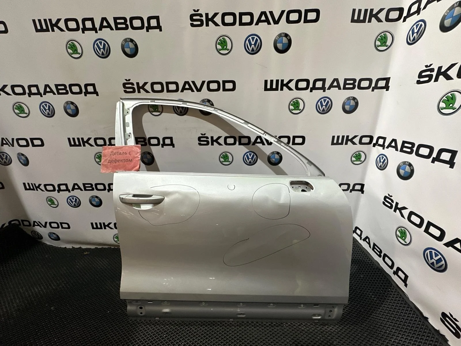 Дверь Volkswagen Touareg 2014 7P0831056 2 NF 3.0 CJMA, передняя правая