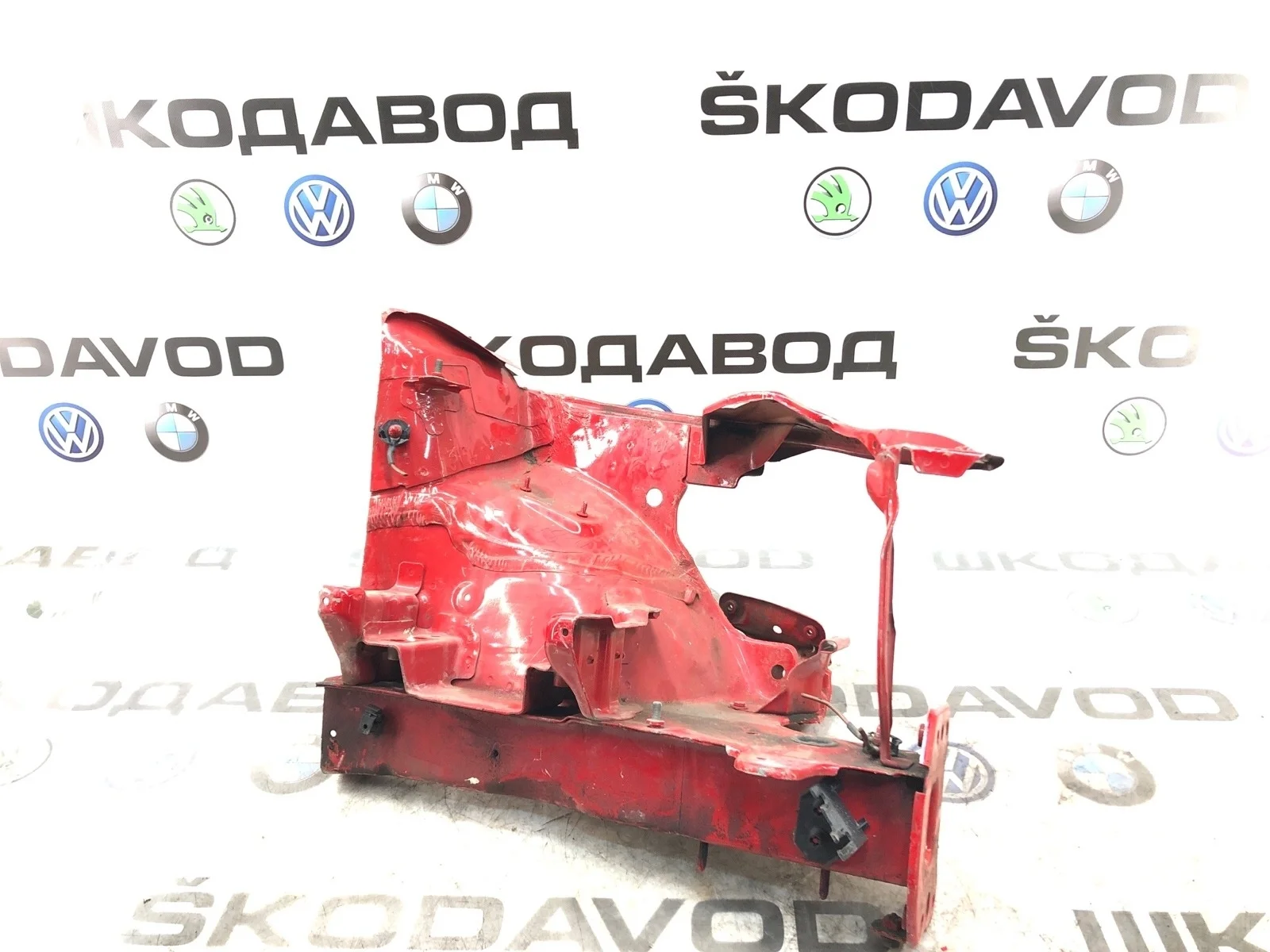 Лонжерон Skoda Octavia 2011 1Z0810365A A5 (1Z) 1.8 CDAB, передний левый