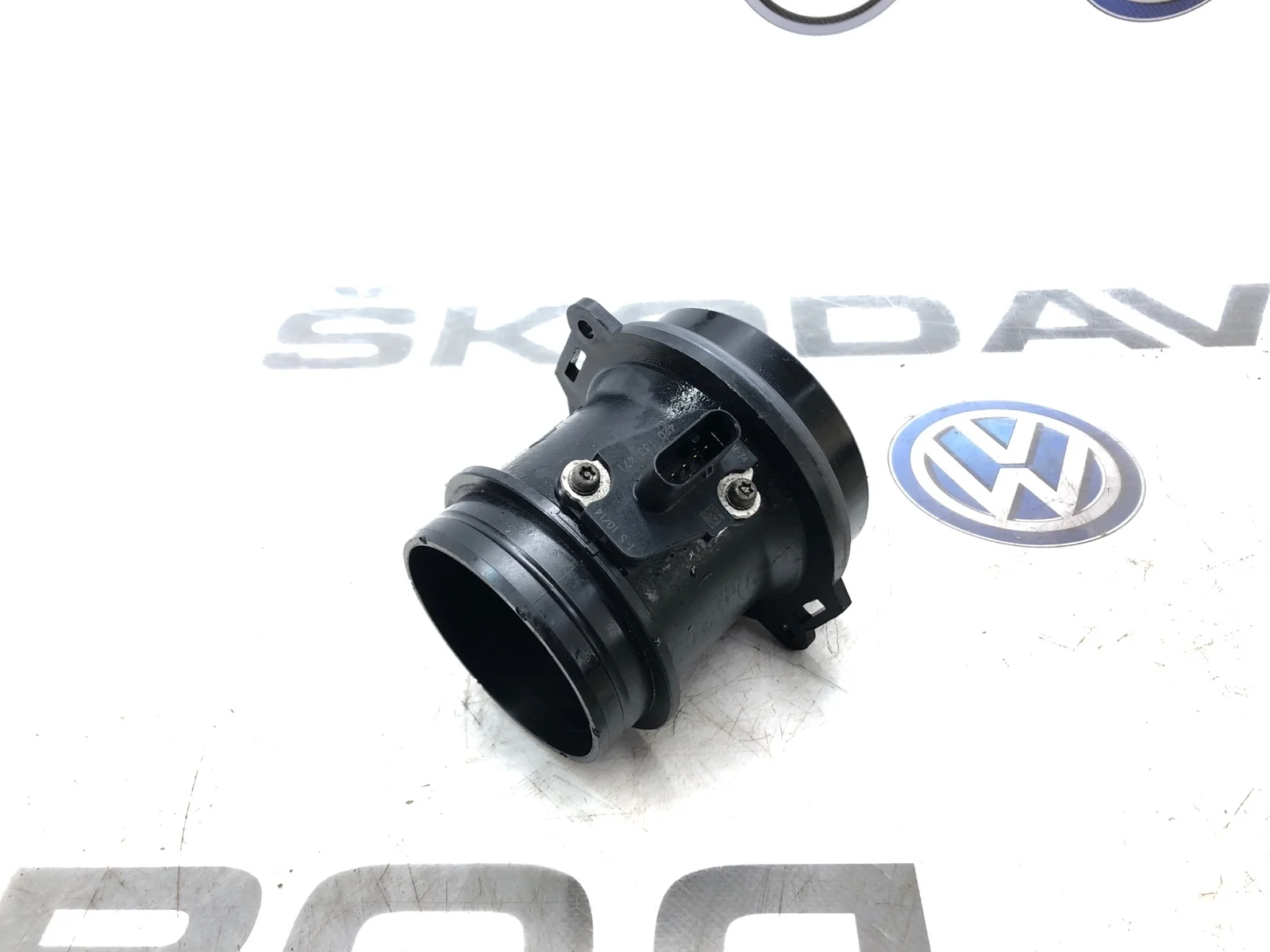 ДМРВ (расходомер) Volkswagen Touareg 2014 059906461N 2 NF 3.0 CJMA