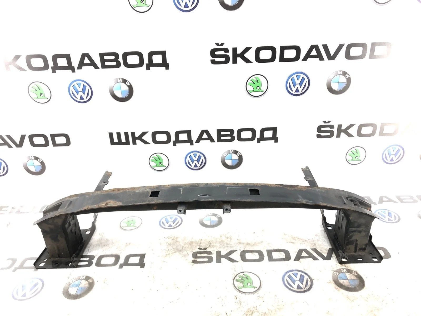 Усилитель бампера Skoda Superb 2016 3V0807109R 3 (3V) 2.0 CRLB, передний