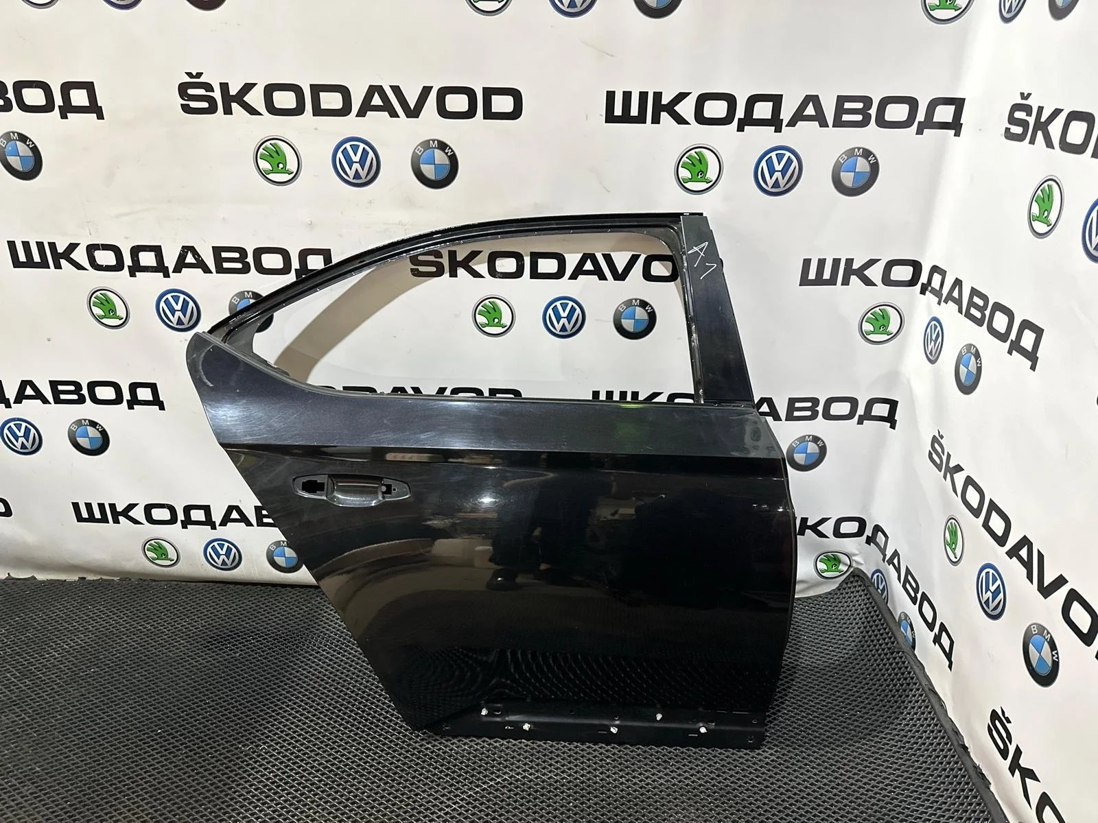 Дверь Skoda Superb 2016 3V5833052 3 (3V) 2.0 CRLB, задняя правая