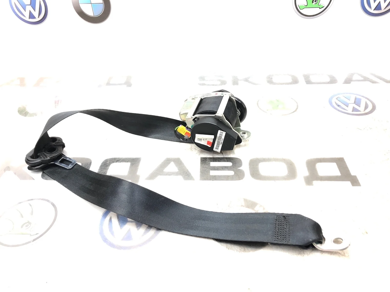 Ремень безопасности Skoda Octavia 2011 1Z0857701C A5 (1Z) 1.6 BSE, передний левый