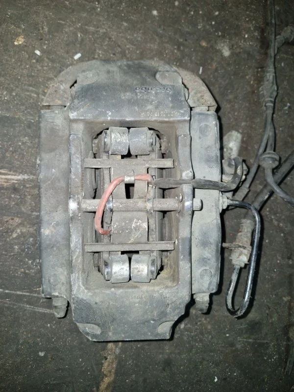 Суппорт Volkswagen Touareg 2005 7L6