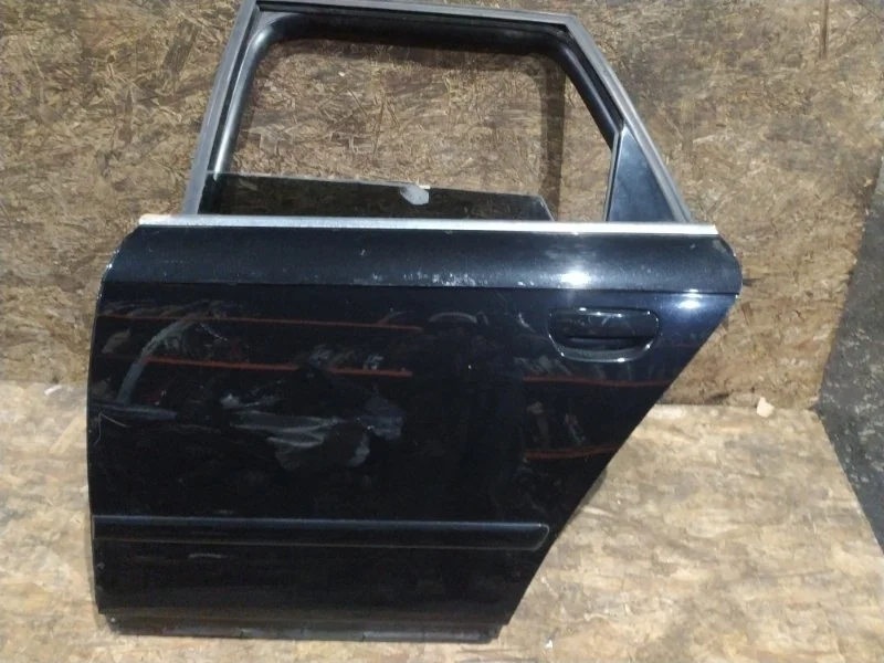 Дверь Audi S4 2007 8ED