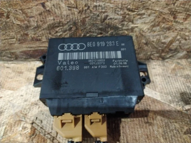 Блок управления парктрониками Audi S4 2007 8ED