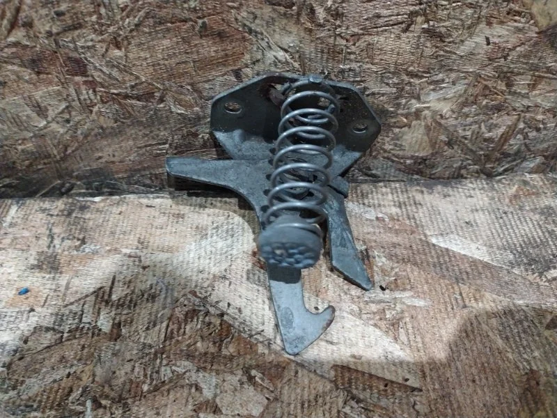 Крюк капота Volvo S80 2005 TS