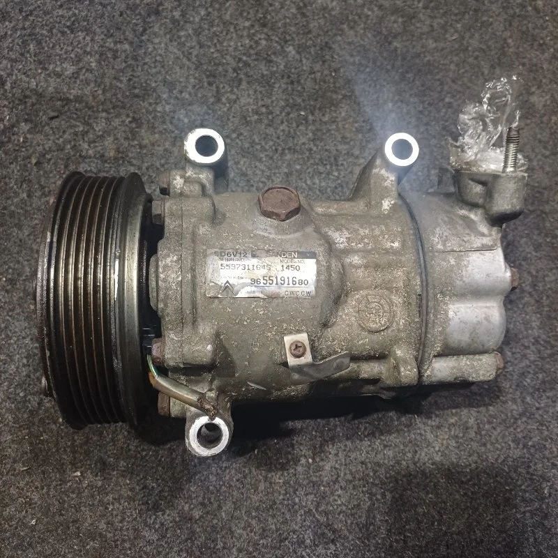 Компрессор кондиционера Peugeot 307