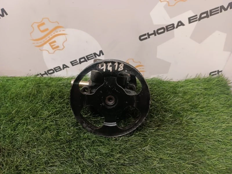 Насос гидроусилителя руля Mitsubishi Lancer 2009 MR403656 9 4G18