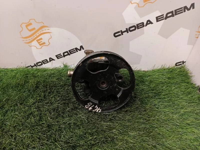 Насос гидроусилителя руля Mitsubishi Lancer 2009 MR403656 9 4G18