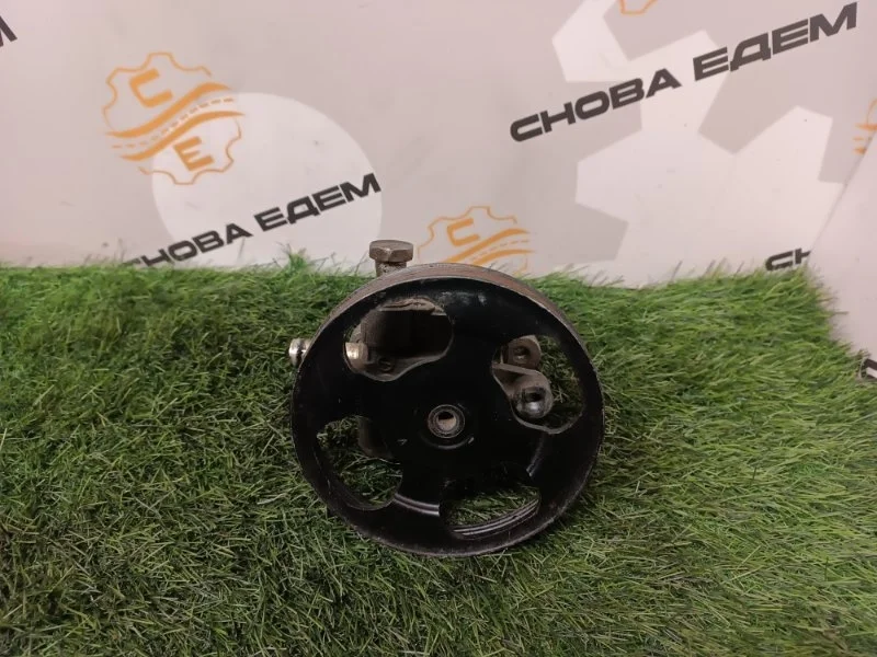 Насос гидроусилителя руля Mitsubishi Lancer 2009 MR403656 9 4G18