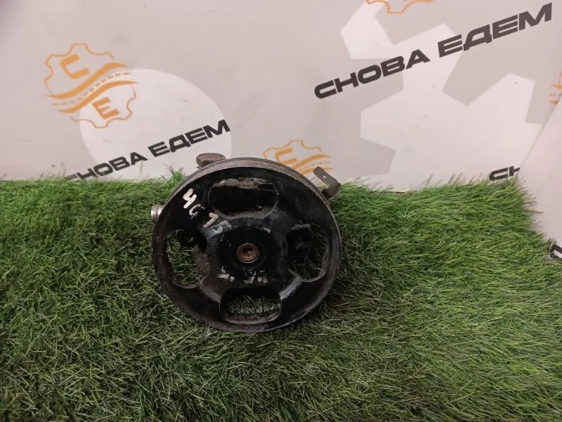 Насос гидроусилителя руля Mitsubishi Lancer 2006 MR403656 CS 4G15 1.5