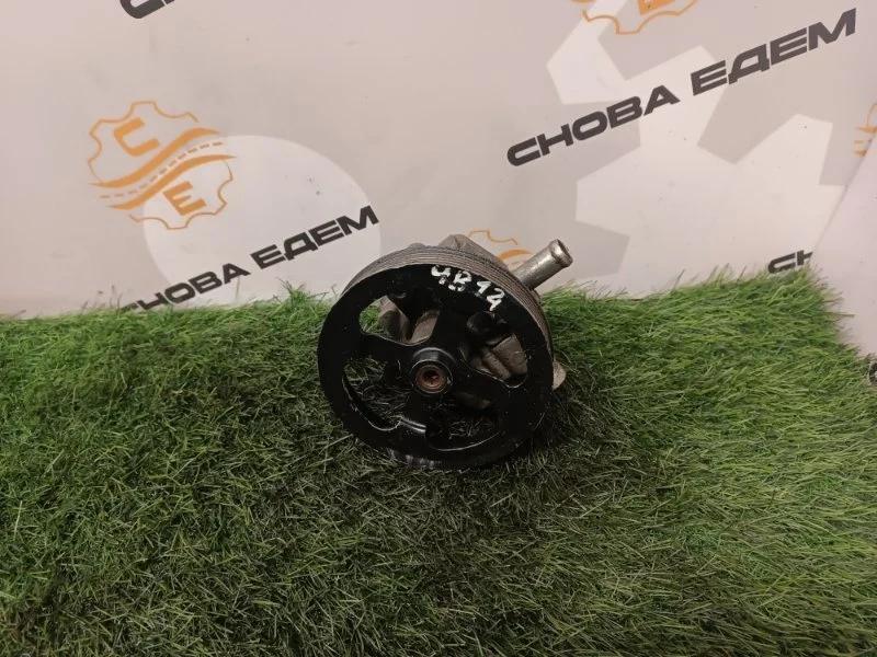 Насос гидроусилителя руля Mitsubishi Outlander 2009 MN100472 XL 4B12 2.4