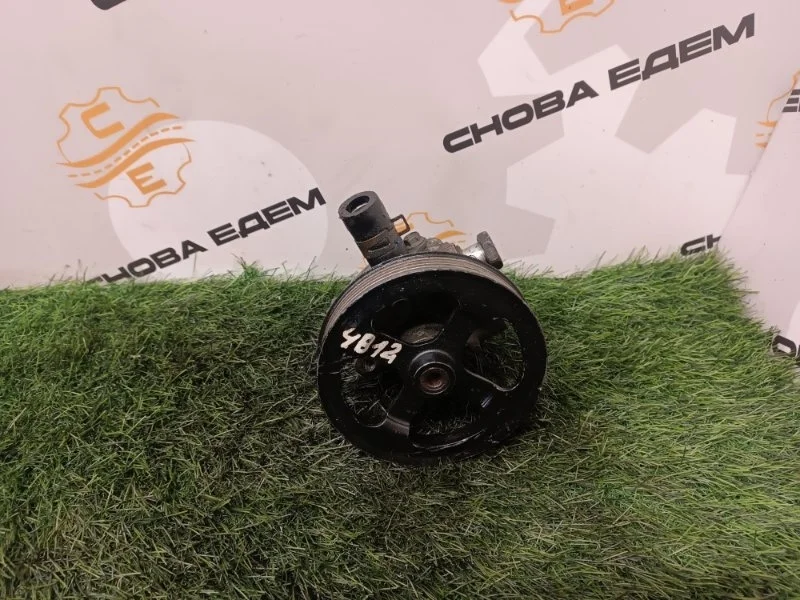 Насос гидроусилителя руля Mitsubishi Outlander 2009 MN100472 XL 4B12 2.4