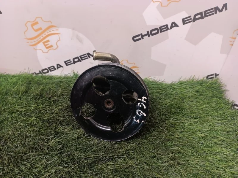 Насос гидроусилителя руля Mitsubishi Lancer MN184070 9 4G63 DOHC