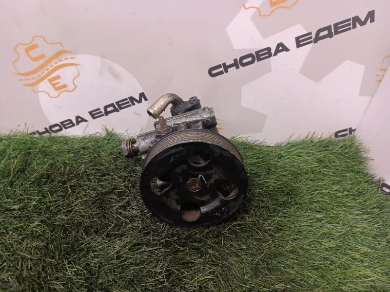 Насос гидроусилителя руля Mitsubishi Pajero MR418566 6G74