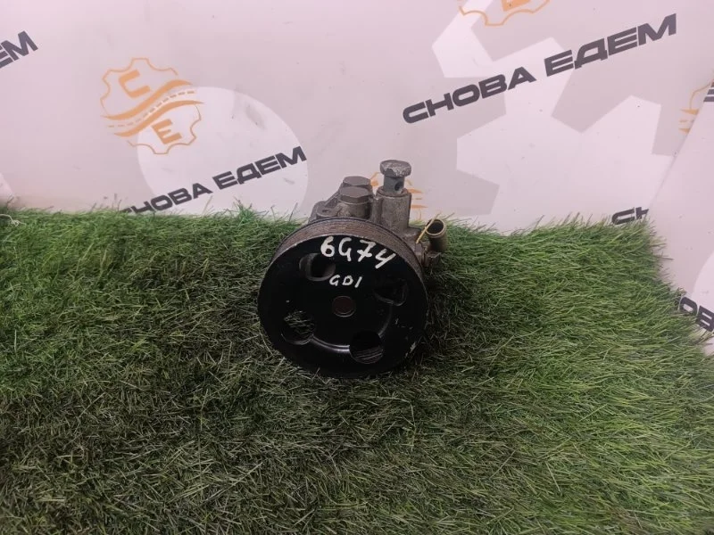 Насос гидроусилителя руля Mitsubishi Pajero MR418566 6G74