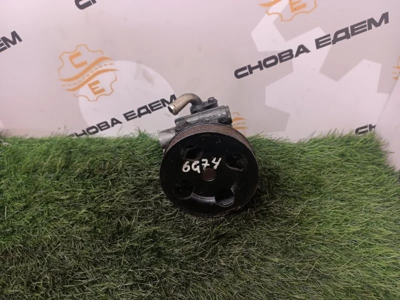 Насос гидроусилителя руля Mitsubishi Pajero MR418566 6G74