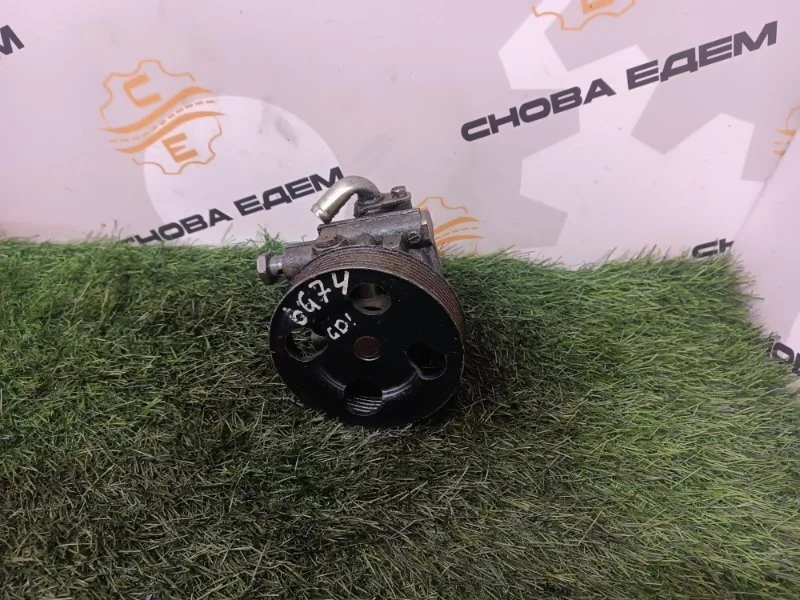 Насос гидроусилителя руля Mitsubishi Pajero MR418566 6G74