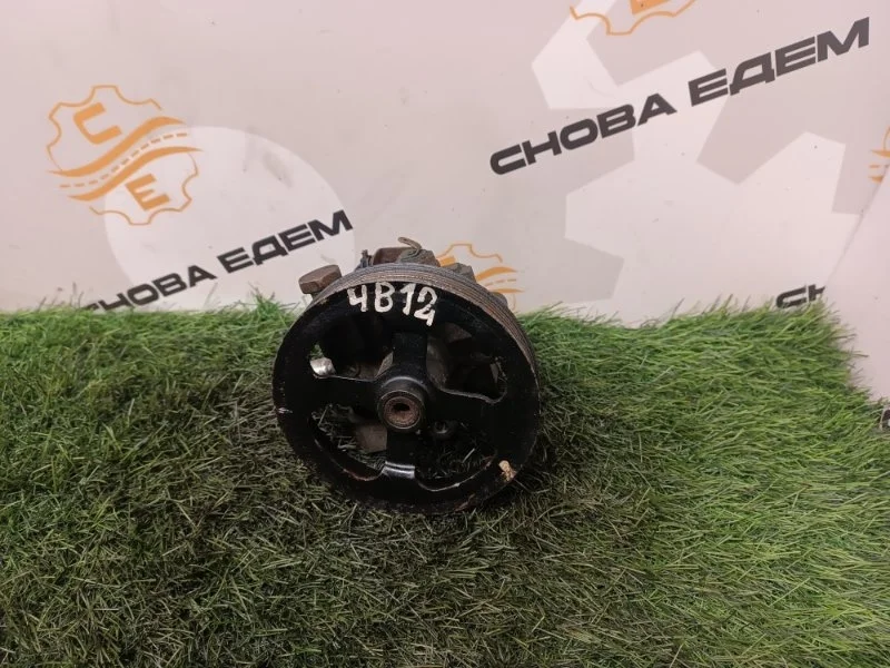 Насос гидроусилителя руля Mitsubishi Outlander MN100472 XL 4B12 2.4