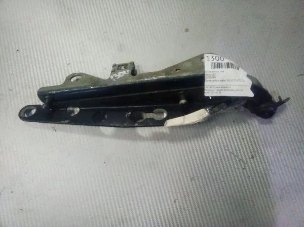 Петля капота Volvo S60 2001-2006 30716744, левая