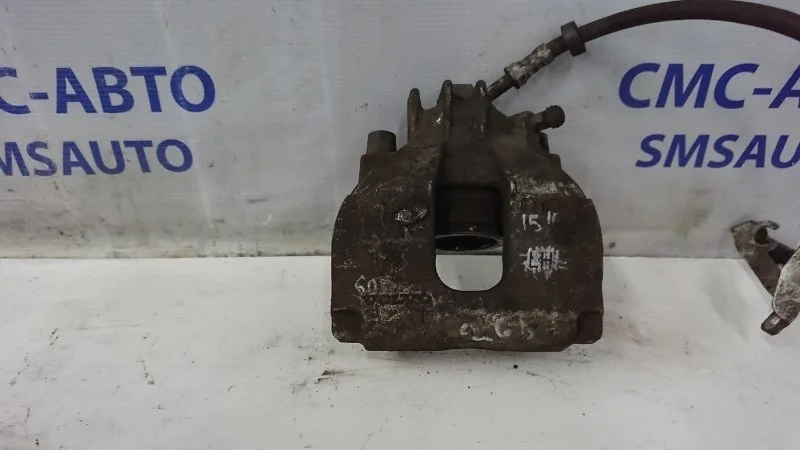 Суппорт Volvo S60 8251315, передний левый