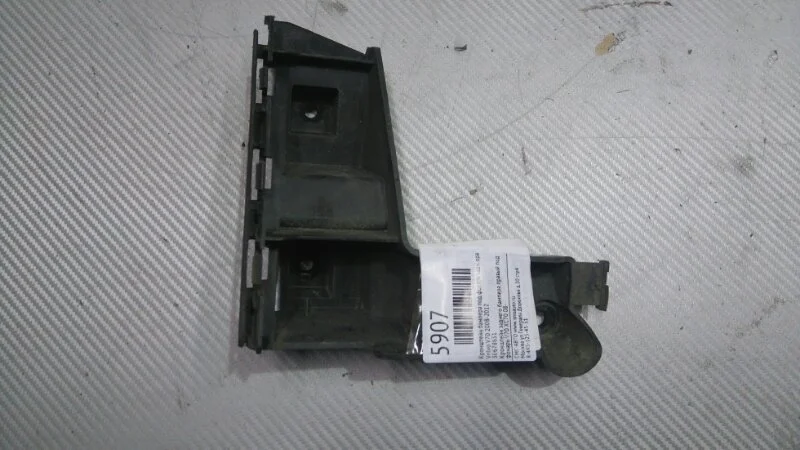 Кронштейн бампера под фонарь Volvo V70 2008-2012 30678651, задний правый