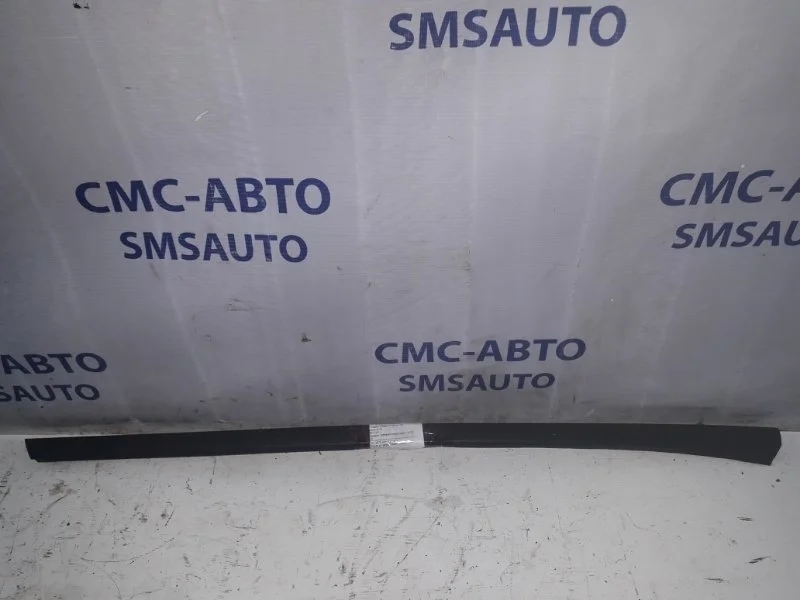 Молдинг лобового стекла Volvo XC70 2008-2013 30753552, левый
