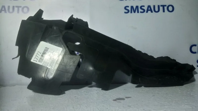 Воздуховод Audi A6 4F0121284AD 4F, правый