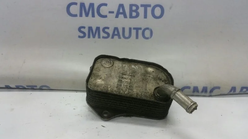 Радиатор масляный Audi A4 06B117021 B7