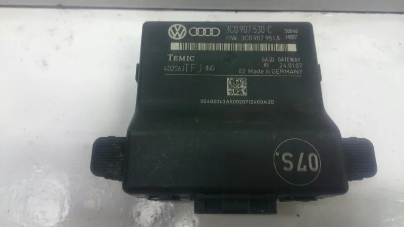 Блок электронный Volkswagen Passat 3C0907530C B6