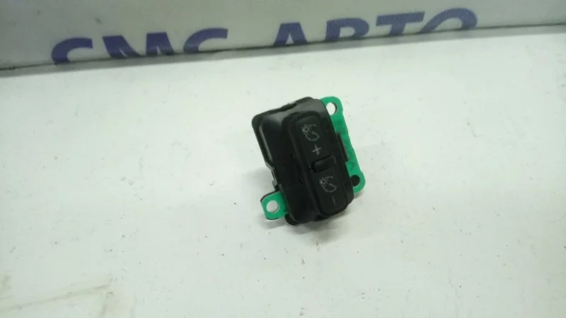 Кнопка регулировки Audi A8 4E0947147 D3