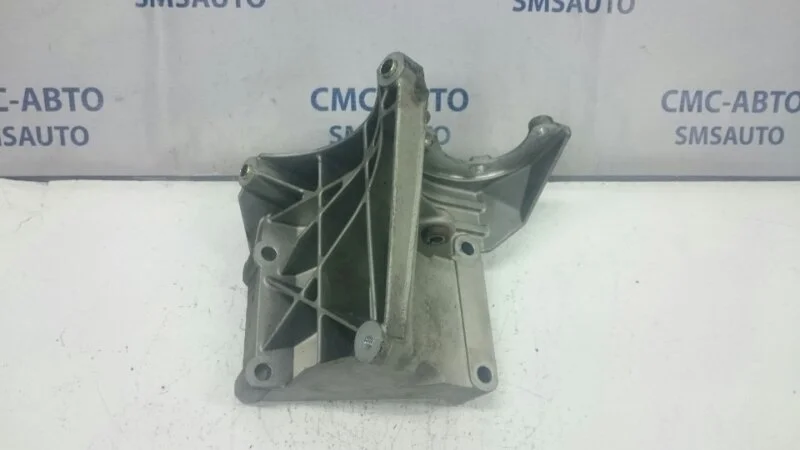 Кронштейн кондиционера Audi A8 077260885N D3